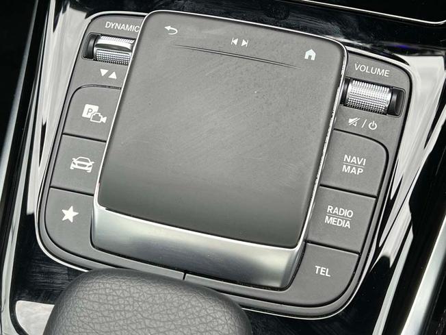 MERCEDES-BENZ CLA Class Photo 38