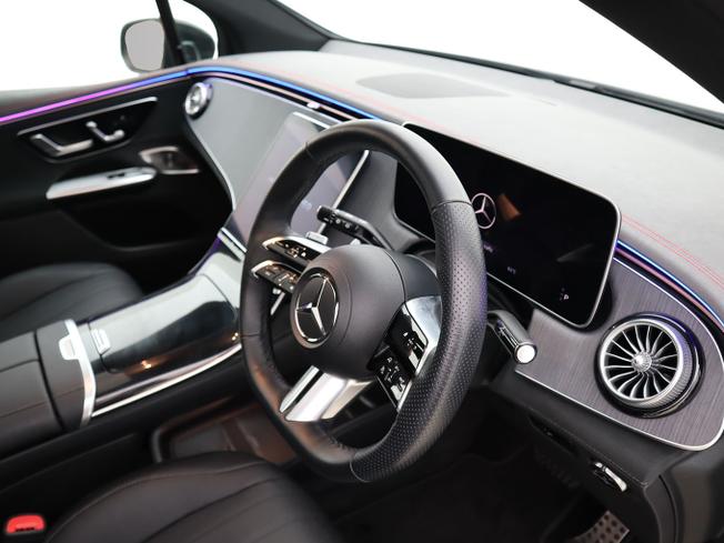 MERCEDES-BENZ EQE Photo 11