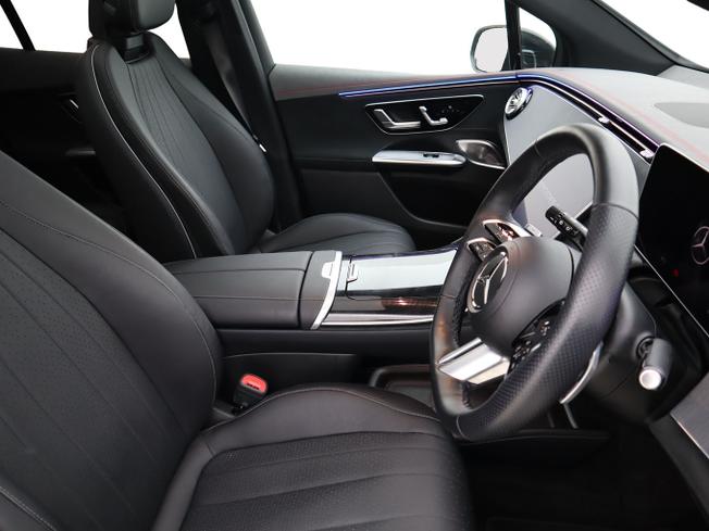 MERCEDES-BENZ EQE Photo 13