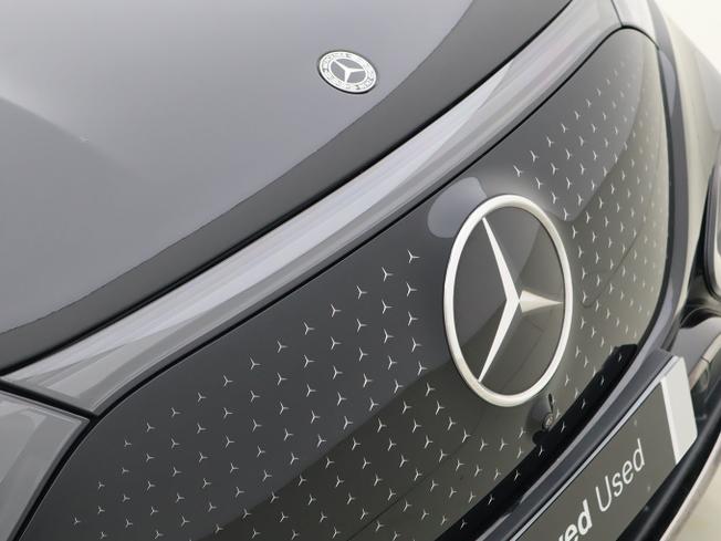 MERCEDES-BENZ EQE Photo 15