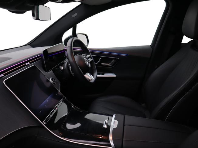 MERCEDES-BENZ EQE Photo 18