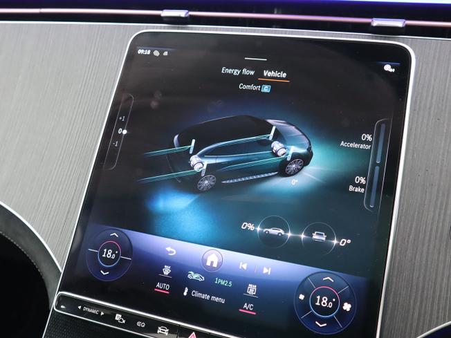 MERCEDES-BENZ EQE Photo 36