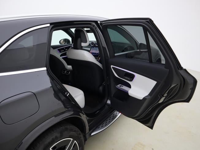 MERCEDES-BENZ GLC Photo 24