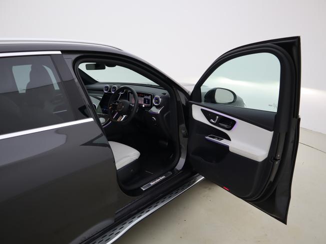 MERCEDES-BENZ GLC Photo 39