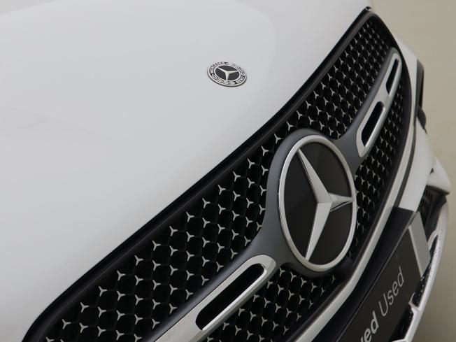 MERCEDES-BENZ GLC Photo 15