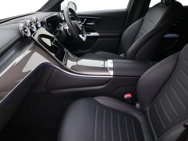 MERCEDES-BENZ GLC Photo 19