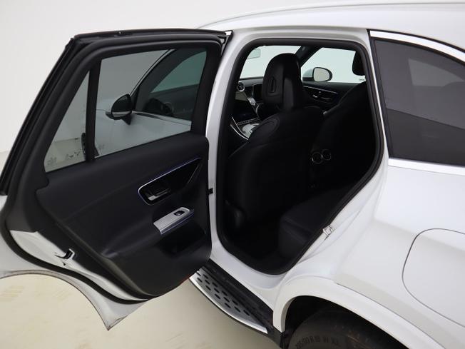 MERCEDES-BENZ GLC Photo 21