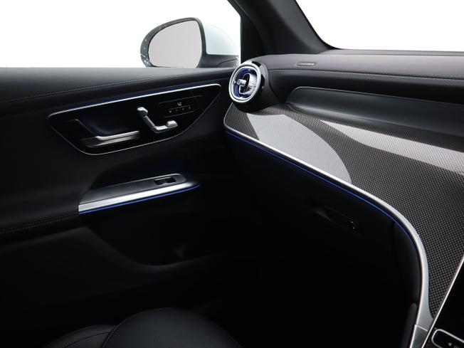 MERCEDES-BENZ GLC Photo 38
