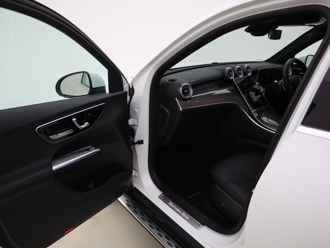 MERCEDES-BENZ GLC Photo 43