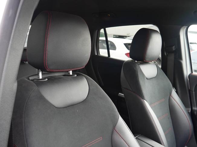 MERCEDES-BENZ GLA Photo 34