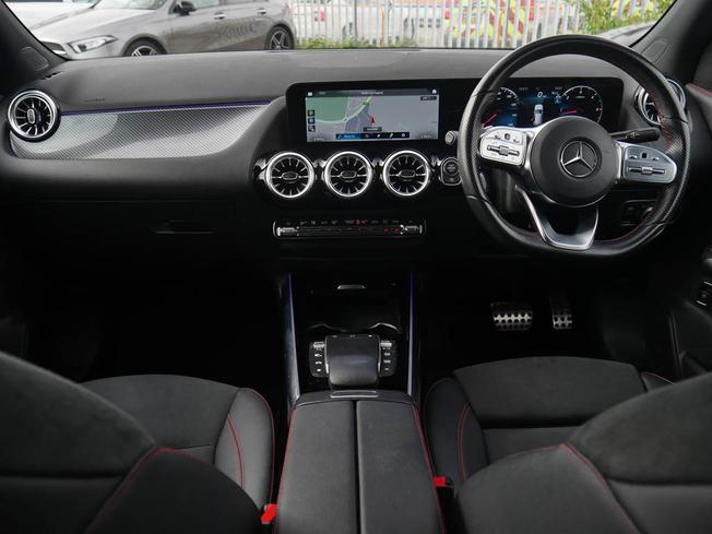 MERCEDES-BENZ GLA Photo 45