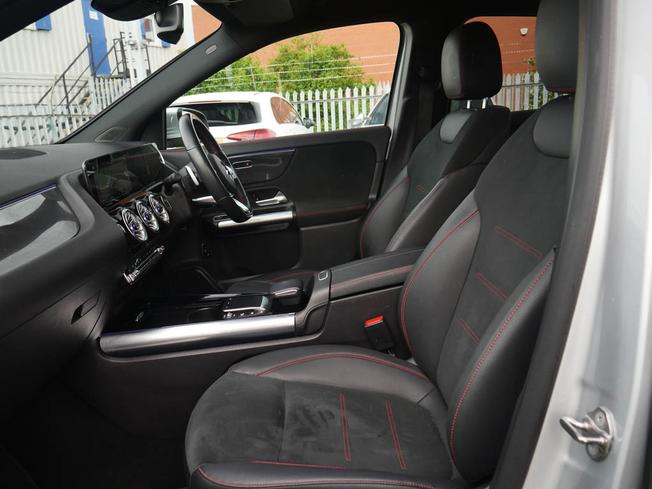 MERCEDES-BENZ GLA Photo 46