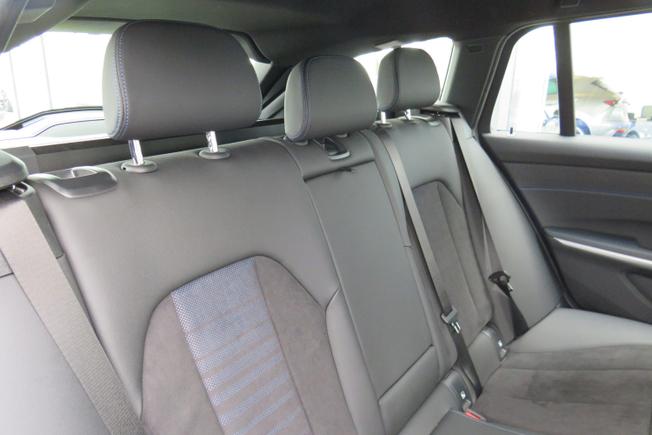 BMW 3 Series Photo 19