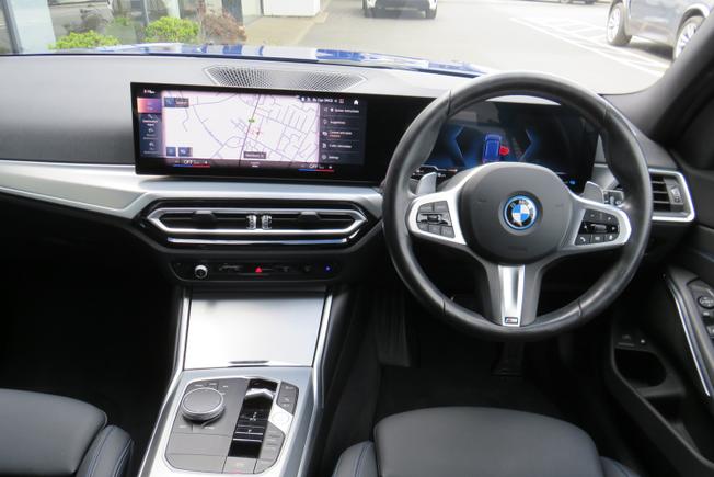 BMW 3 Series Photo 20
