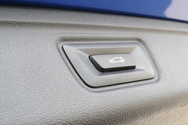 BMW 3 Series Photo 23