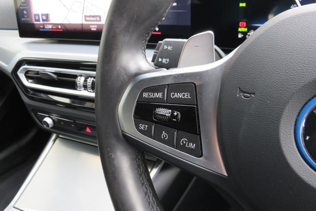 BMW 3 Series Photo 30