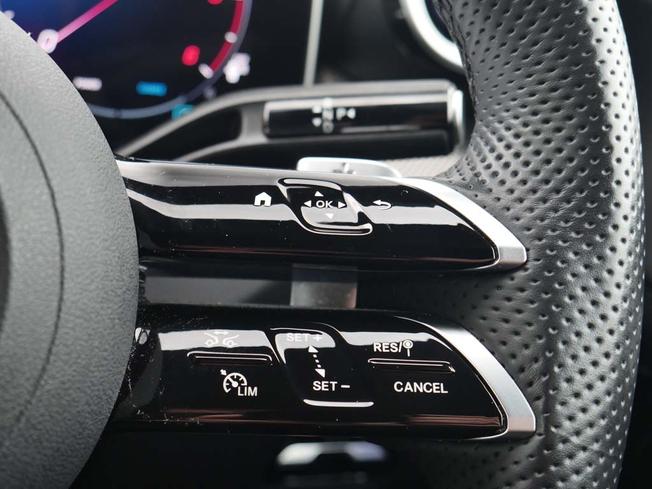 MERCEDES-BENZ Glc Photo 13