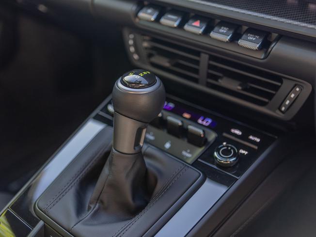 PORSCHE 911 Photo 26