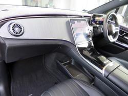 Mercedes-Benz EQE Photo 3