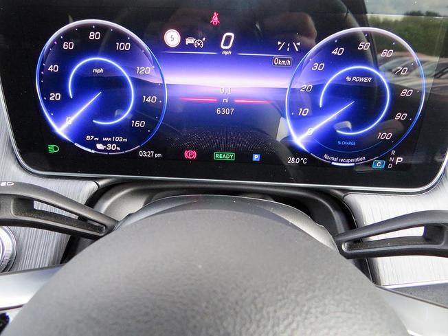 Mercedes-Benz EQE Photo 4