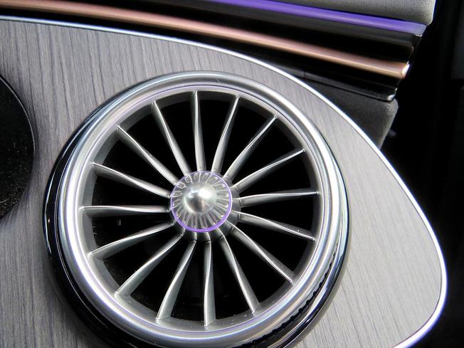 Mercedes-Benz EQE Photo 42