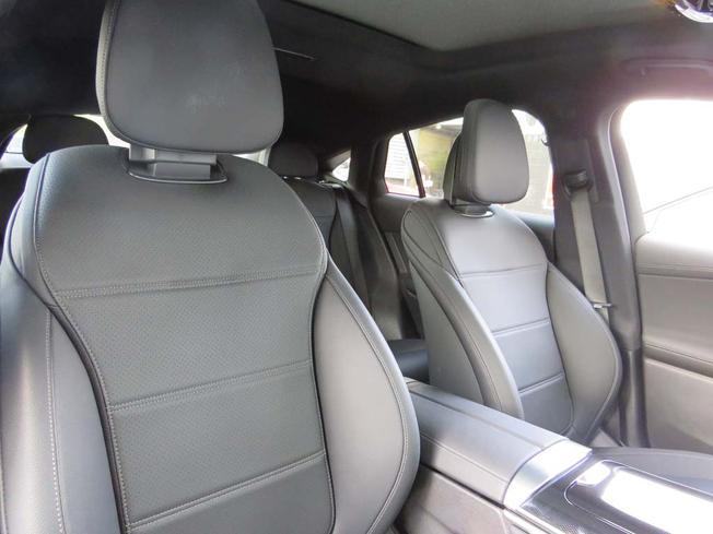MERCEDES-BENZ Glc Photo 17