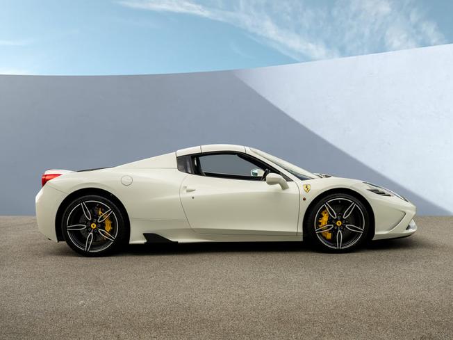 FERRARI 458 Speciale A Photo 11