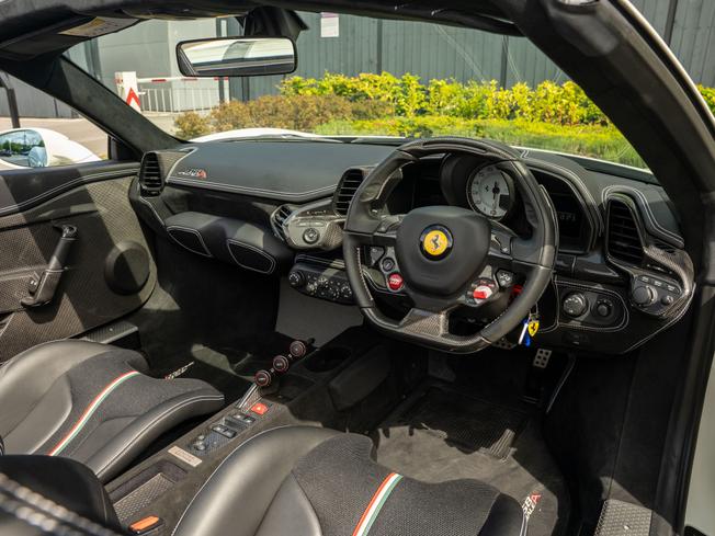 FERRARI 458 Speciale A Photo 27