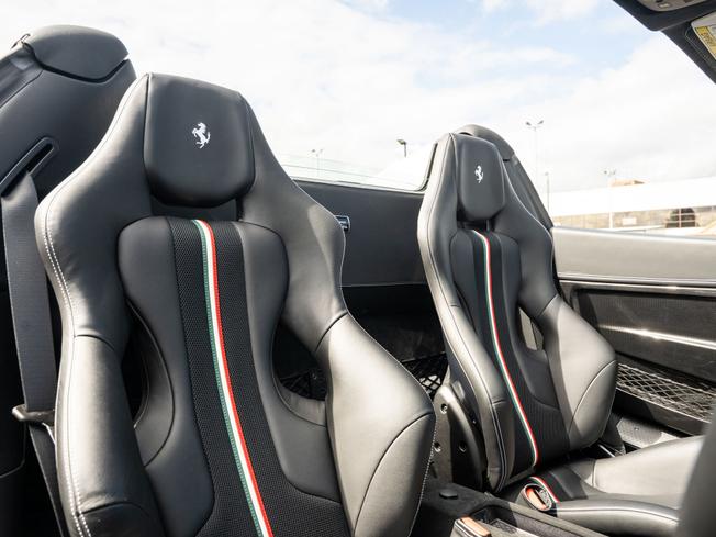 FERRARI 458 Speciale A Photo 29