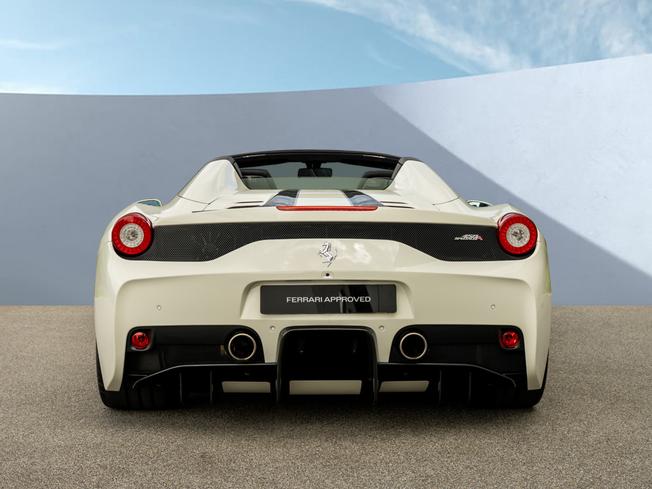 FERRARI 458 Speciale A Photo 8