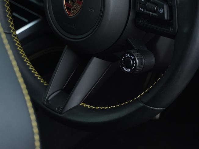 PORSCHE 911 Photo 43