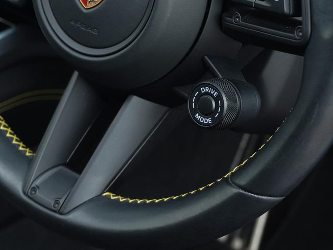PORSCHE 911 Photo 47