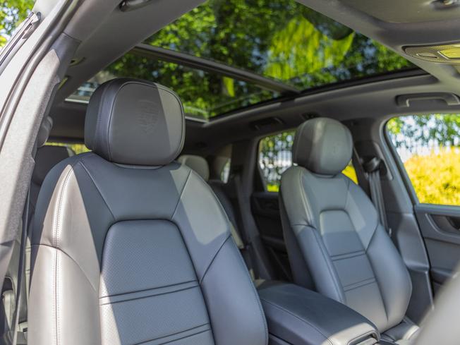 PORSCHE Cayenne Photo 10