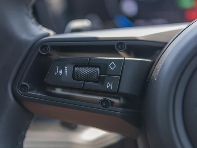 PORSCHE Cayenne Photo 15