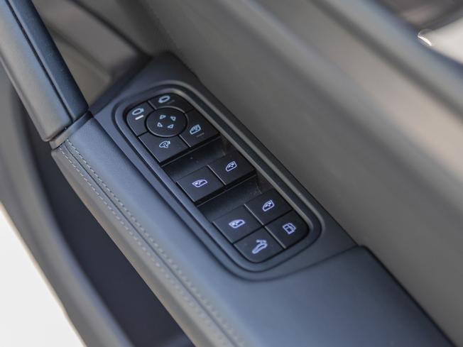PORSCHE Cayenne Photo 18