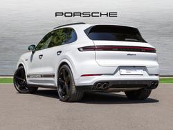PORSCHE Cayenne Photo 2