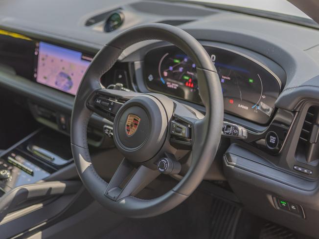PORSCHE Cayenne Photo 8
