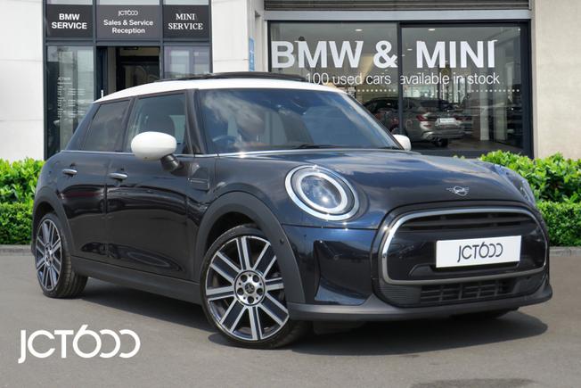 MINI Hatch Photo 1