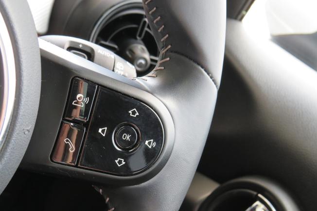 MINI Hatch Photo 12