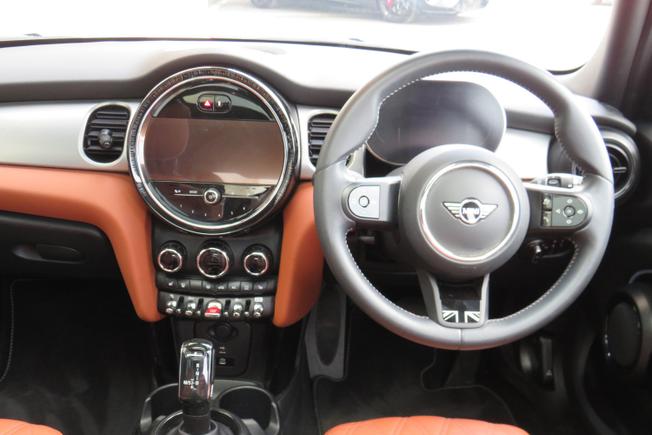 MINI Hatch Photo 33