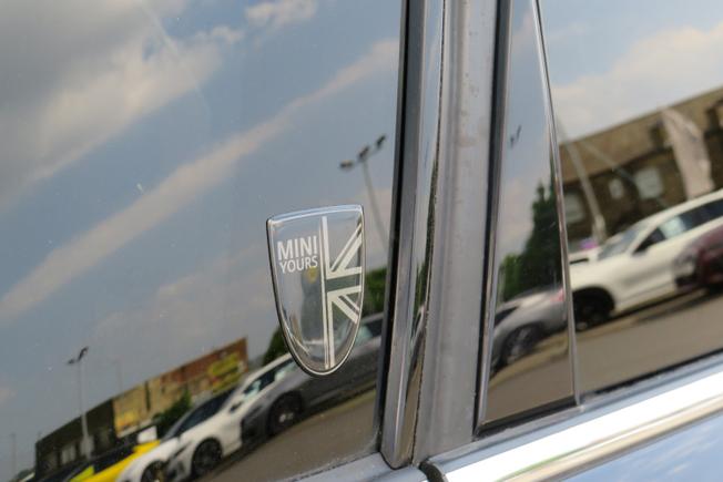 MINI Hatch Photo 34
