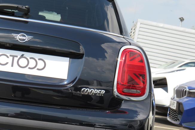 MINI Hatch Photo 40