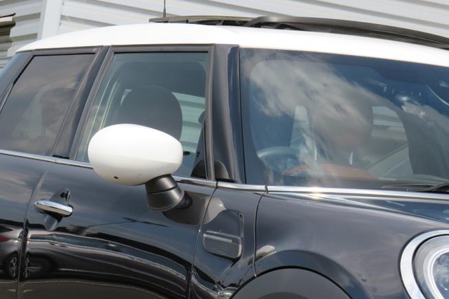 MINI Hatch Photo 7