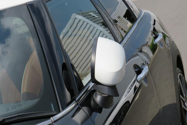 MINI Hatch Photo 9