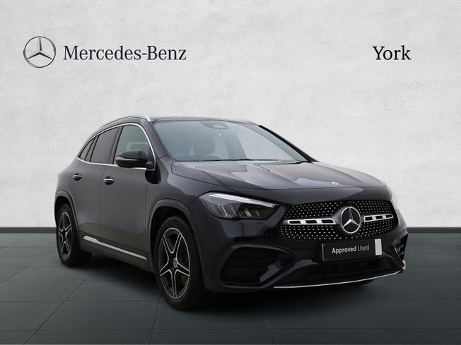 MERCEDES-BENZ GLA Photo 1