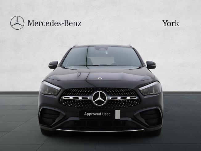 MERCEDES-BENZ GLA Photo 10