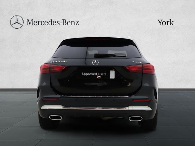MERCEDES-BENZ GLA Photo 11