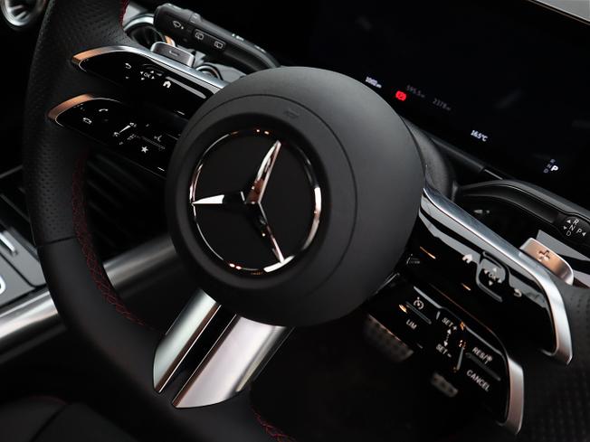 MERCEDES-BENZ GLA Photo 15