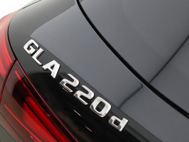 MERCEDES-BENZ GLA Photo 26