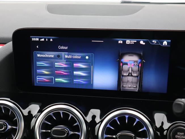 MERCEDES-BENZ GLA Photo 34